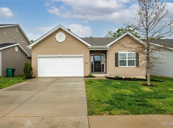 1032 Timber Creek Lane, Imperial, MO 63052