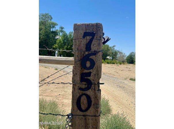 7650 Grass Valley Road, Winnemucca, NV 89445