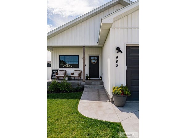 568 Washington Loop, Rigby, ID 83442