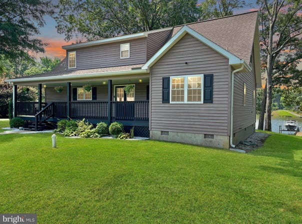 308 APPLE TREE ROAD, MONTROSS, VA 22520