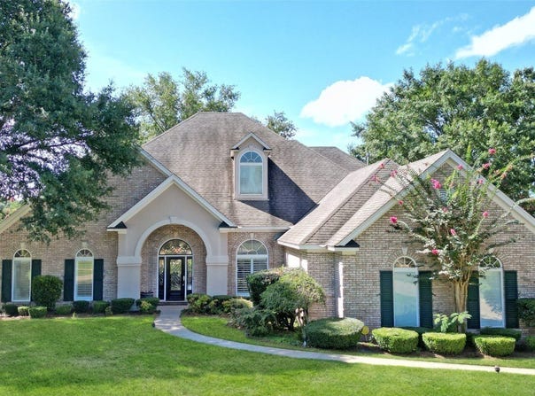 811 MOUNTAIN LAKE Court, Prattville, AL 36067