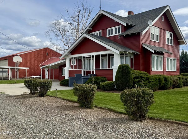 7801 Campbell Rd, Toppenish, WA 98948