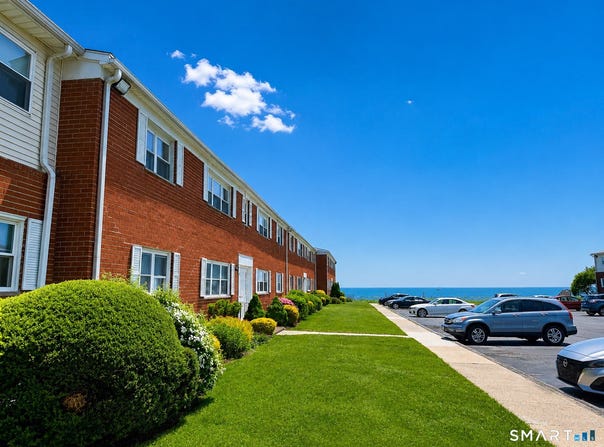 83 E Broadway, Milford, CT 06460