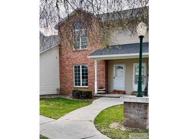 3162 Thayer Bridge Circle, Idaho Falls, ID 83402