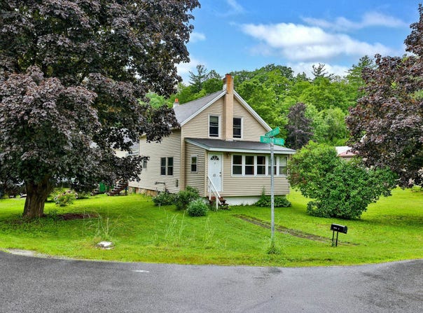 43 Taylor Hill, Proctor, VT 05765