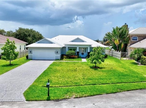 5842 NW Windy Pines Lane, Port St Lucie, FL 34986