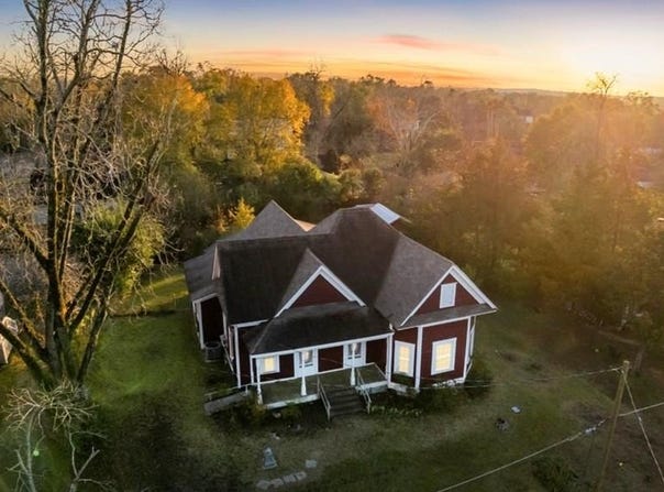 406 E Livingston, San Augustine, TX 75972