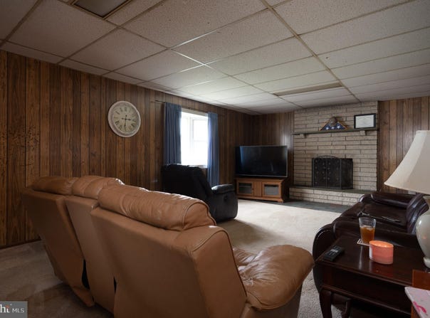 1319 KENWOOD ROAD, WILMINGTON, DE 19805
