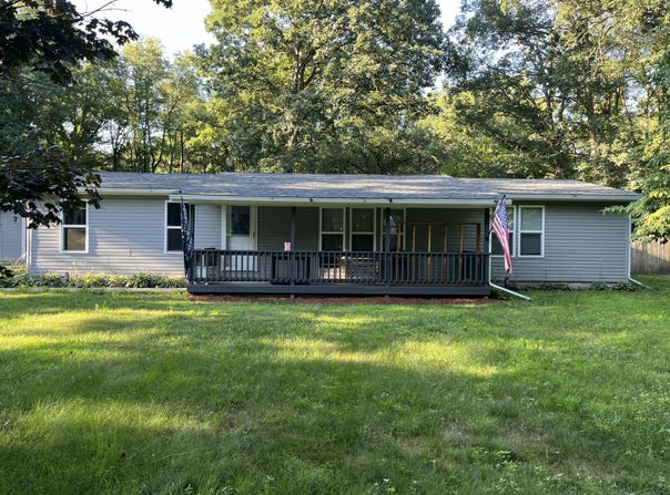 11613 Chateau Lane, DeMotte, IN 46310