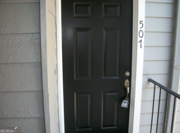 207 Granville Court, Sandy Springs, GA 30328