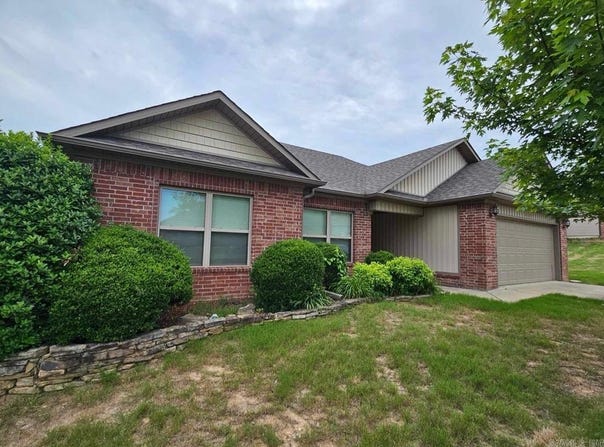 1151 Meadows Drive, Benton, AR 72019