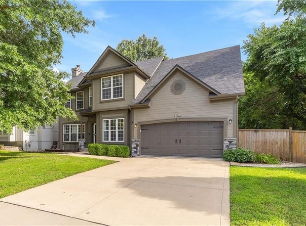 22217 W 51st Street, Shawnee, KS 66226