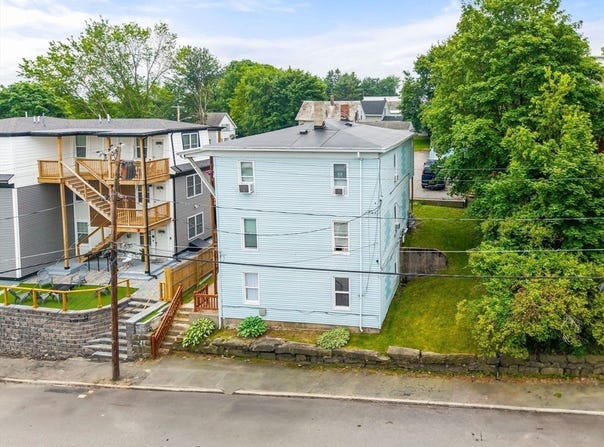 16 Nashua St, Fitchburg, MA 01420