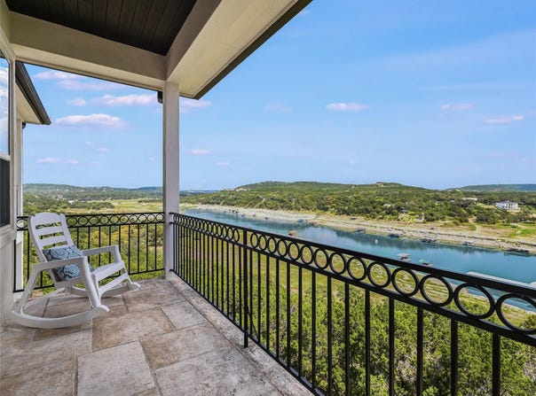 17545 E Reed Parks Rd, Jonestown, TX 78645