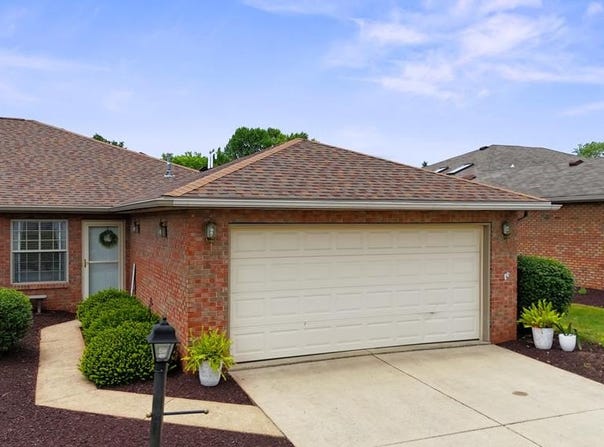 6 Wedgewood Drive, Willard, OH 44890