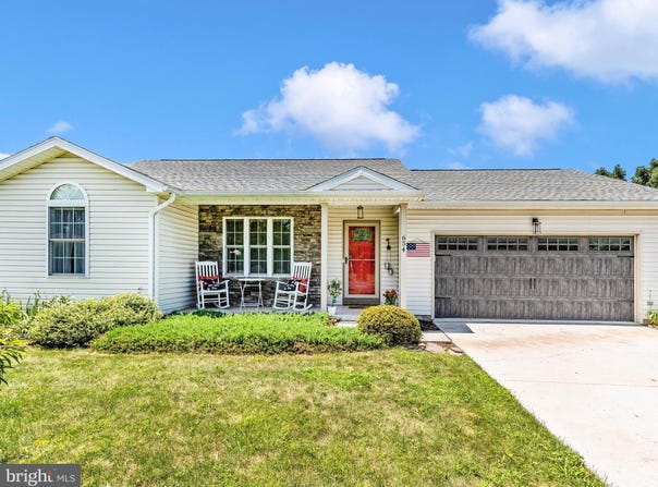 654 CURTIS DRIVE, GETTYSBURG, PA 17325