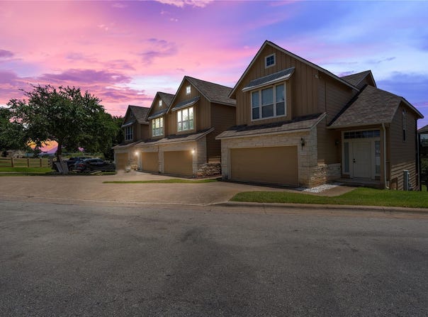 20905 Waterside DR, Lago Vista, TX 78645