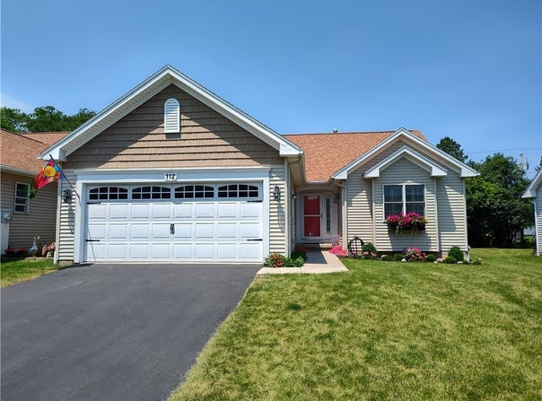 112 Stewart Place, Canandaigua City, NY 14424