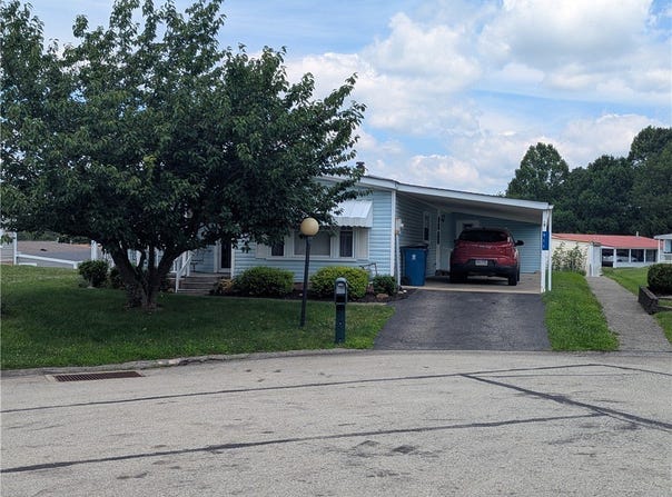 911 Lilac Ln, Murrysville, PA 15668
