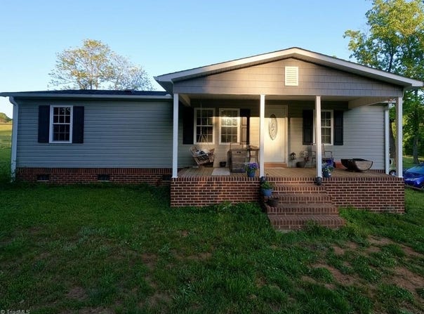 123 Little Macy Lane, Ararat, NC 27007