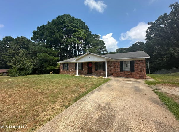 25 Grandview Drive Drive, Water Valley, MS 38965