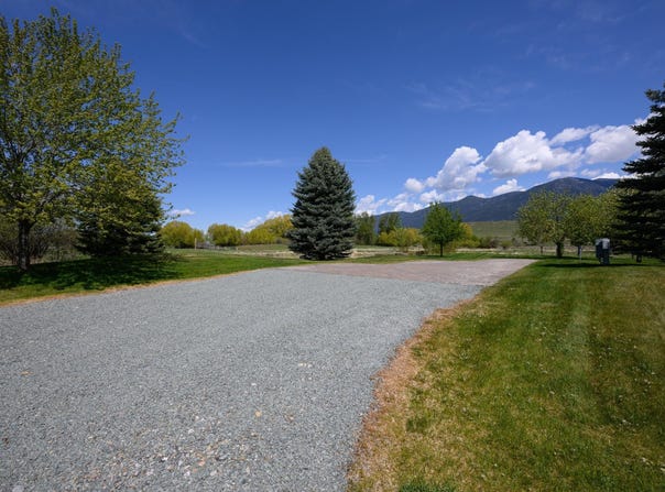 446 Kingfisher Loop, Eureka, MT 59917