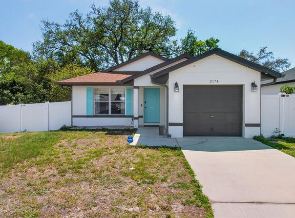 2174 19TH Avenue SW, LARGO, FL 33774