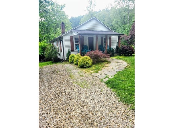 3273 N Old Nc Highway 16, Millers Creek, NC 28651