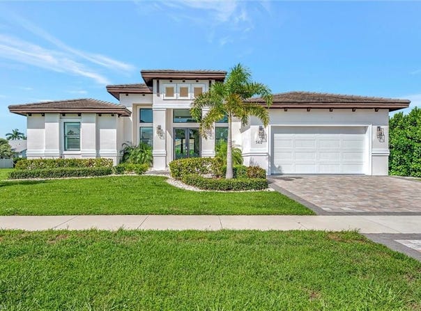 140 Sand Hill, MARCO ISLAND, FL 34145