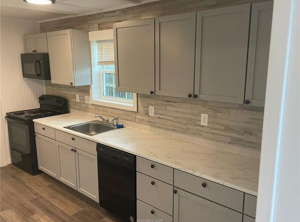 1315 Airline Drive, College Station, TX 77845