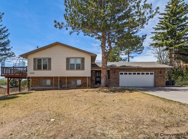 3158 BLUFF PL, Cheyenne, WY 82009