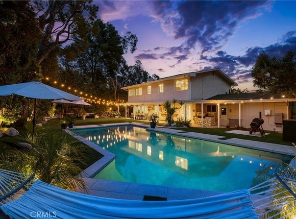 5725 Blanco Avenue, Woodland Hills, CA 91367