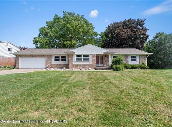 4340 Barton Road, Lansing, MI 48917