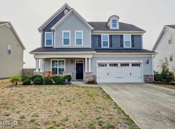 122 Hampton Drive, Holly Ridge, NC 28445