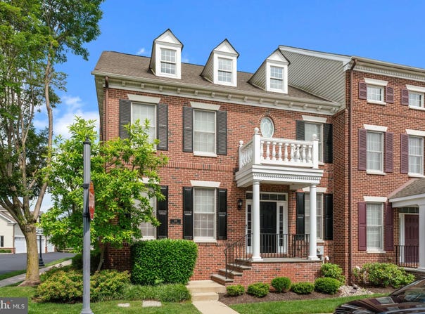 108 HICKS ALLEY, NEWTOWN, PA 18940