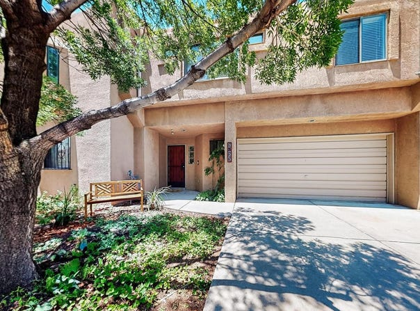 3733 CUERVO Court NW, Albuquerque, NM 87107