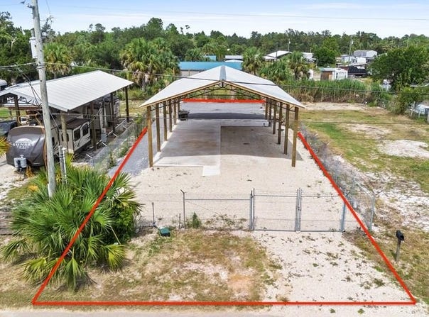 461 Angel Fish St, Port St. Joe, FL 32456