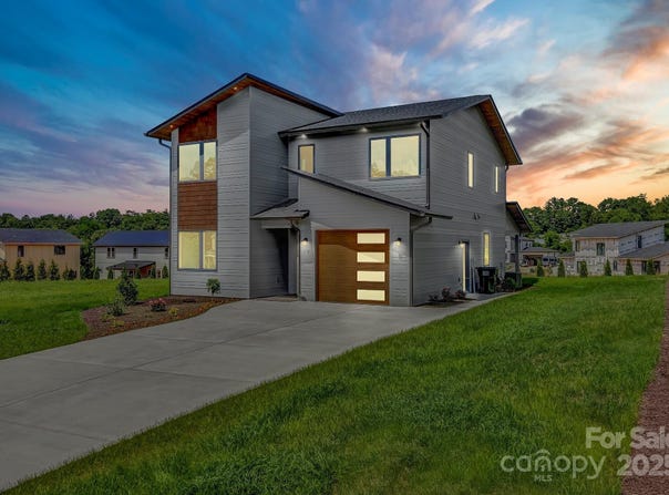 79 Scott Meadows Drive, Asheville, NC 28806
