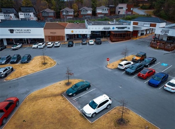 1490  N College  AVE Unit #10, Fayetteville, AR 72703