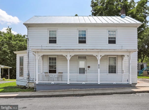 105 WATER STREET, EDINBURG, VA 22824