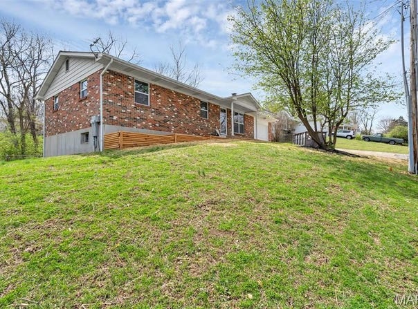 156 Hinrichs Lane, Arnold, MO 63010