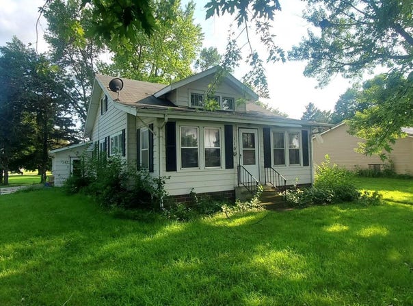 110 3rd Avenue E, Swea City, IA 50590