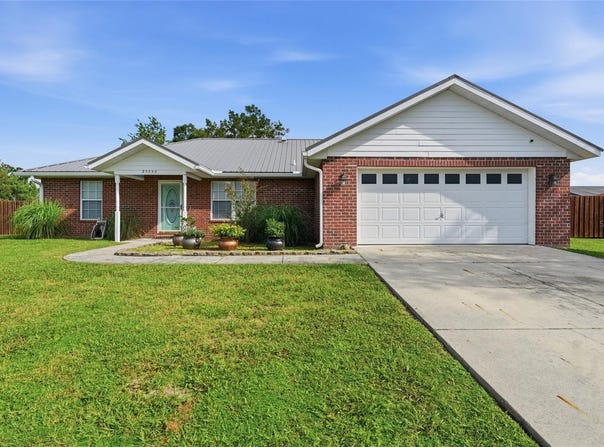 25542 SW 22ND Place, NEWBERRY, FL 32669
