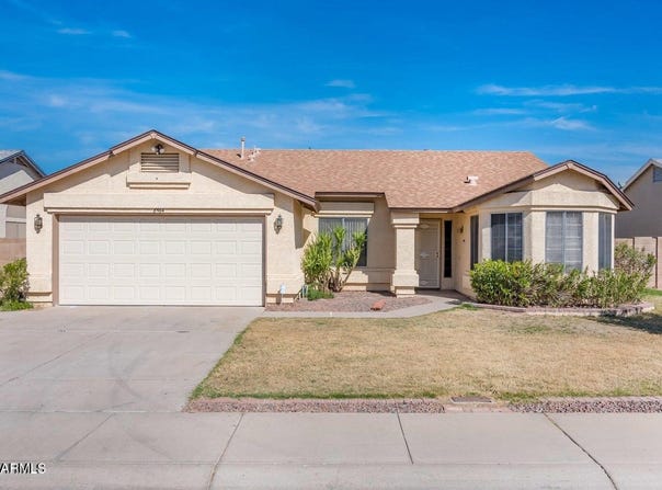8564 W OCOTILLO Road, Glendale, AZ 85305