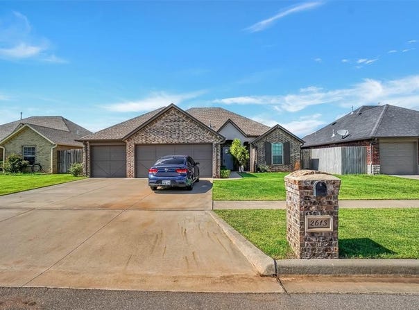2613 Falling Leaves Drive, Weatherford, OK 73096