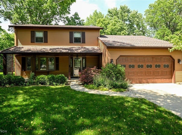 26788 Skyline Drive, Olmsted Twp, OH 44138