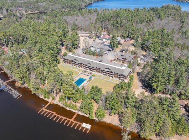 3958 EAGLE WATERS RD, Eagle River, WI 54521