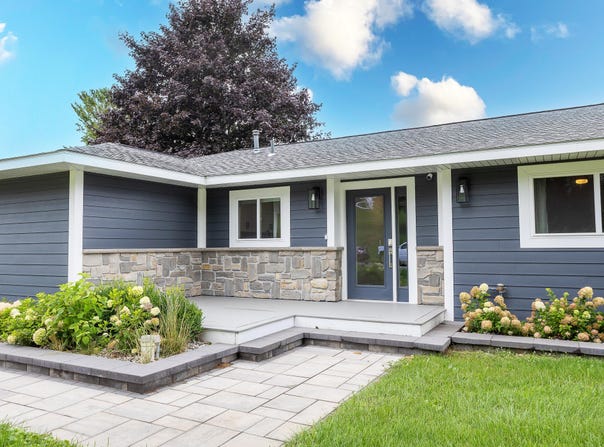 3363 Scenic Hills Drive, Williamsburg, MI 49690