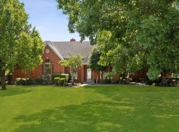 110 Man O War Lane, Fairview, TX 75069