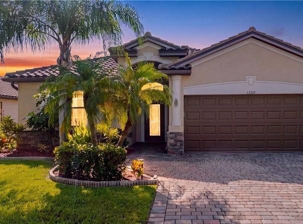11318 Red Bluff Lane, Fort Myers, FL 33912
